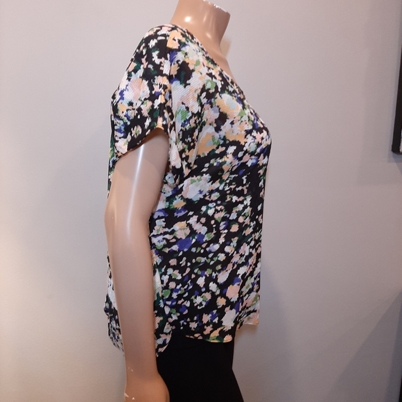 3/$20 BCBGENERATION Floral Flowy Blouse Short Sleeve Draped Open Back Cut Out - Picture 10 of 12